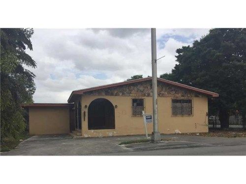 3901 W 8th Ave, Hialeah, FL 33012