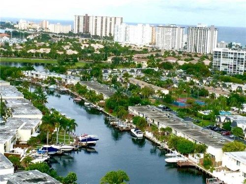 2500 PARKVIEW DR # 2211, Hallandale, FL 33009