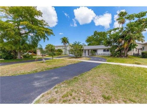 1309 N Yale Dr, Hollywood, FL 33021