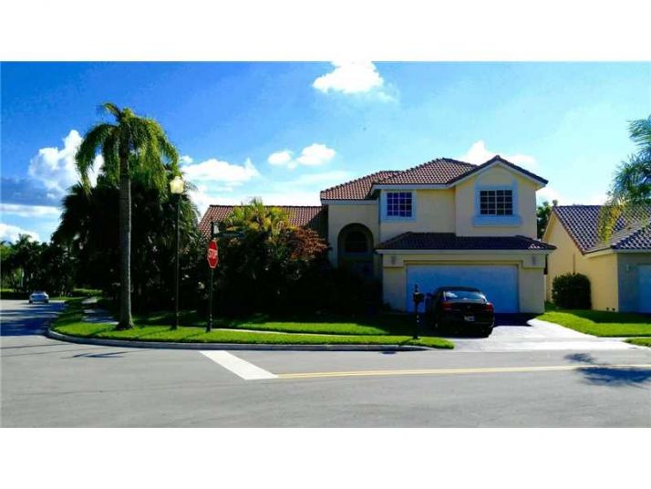 1095 Spyglass, Fort Lauderdale, FL 33326