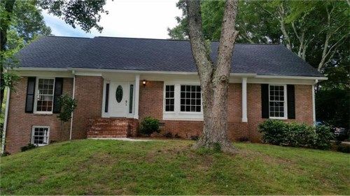 5123 Lakesprings Drive, Atlanta, GA 30338