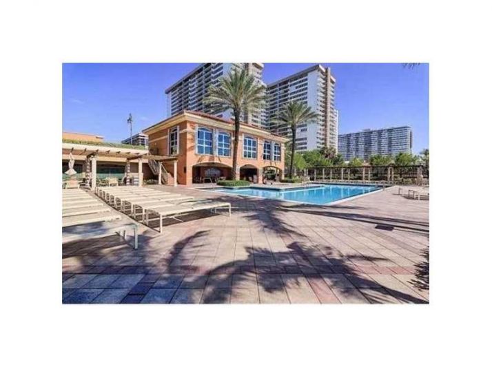 2080 S Ocean Dr. # 502, Hallandale, FL 33009