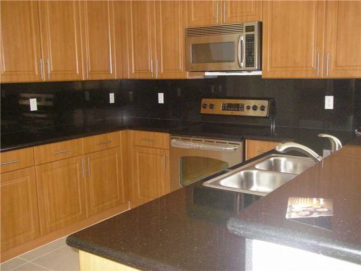 11172 NW 78 TH ST, Miami, FL 33178