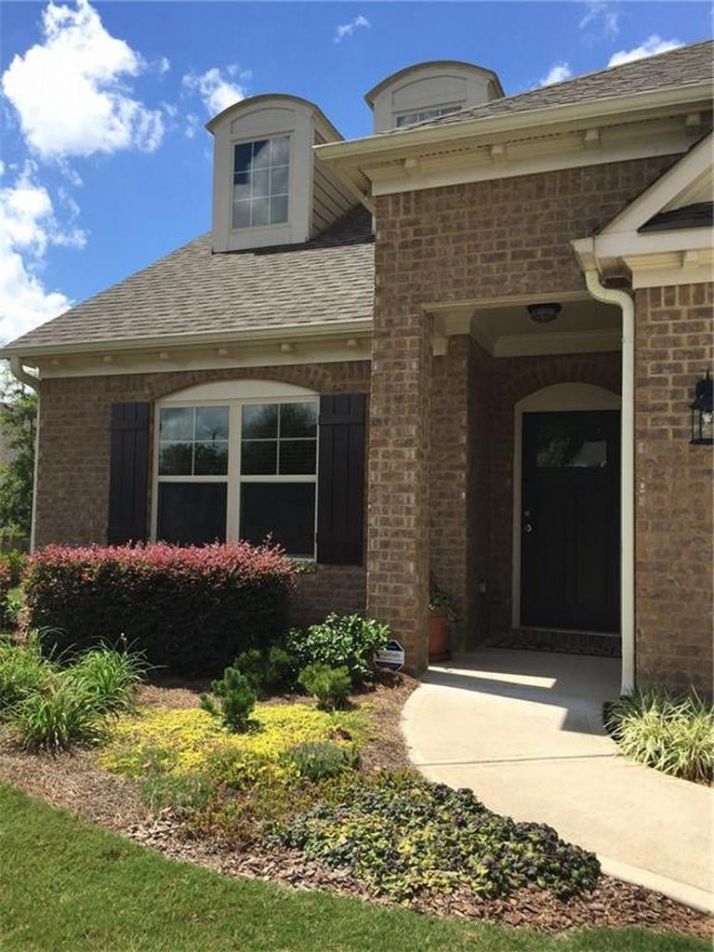 303 Vallejo Court, Woodstock, GA 30188