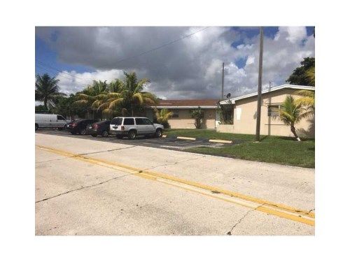 109 SE 9th St, Hallandale, FL 33009
