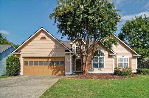 330 Avalon Forest Drive, Lawrenceville, GA 30044