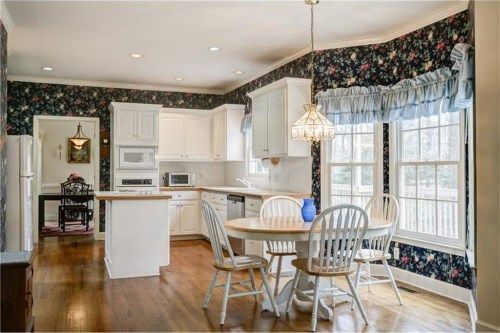 4695 Oakleigh Manor Drive, Powder Springs, GA 30127