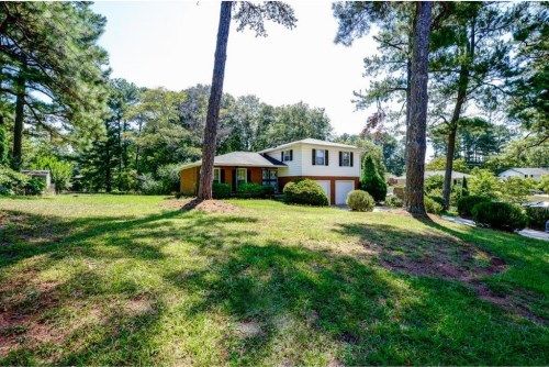 432 S Rays Road, Stone Mountain, GA 30083