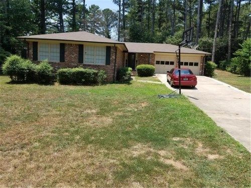 976 Vineyard Circle, Stone Mountain, GA 30083