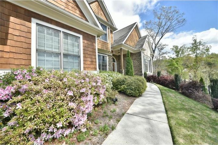 825 Waterford Estates Manor, Canton, GA 30115