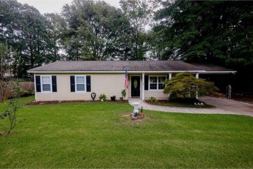 3401 Mustang Drive, Powder Springs, GA 30127