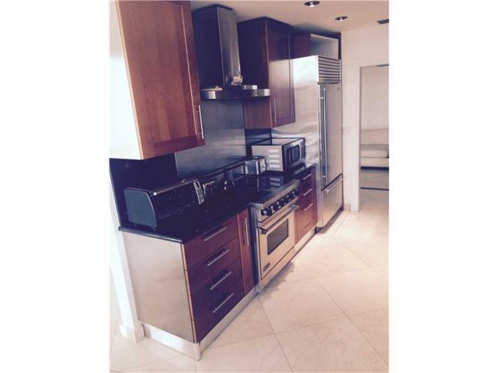 20191 E COUNTRY CLUB DR # TS9, Miami, FL 33180