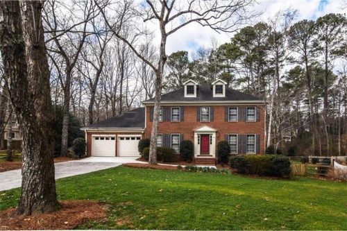 887 Ryan Lane, Lilburn, GA 30047