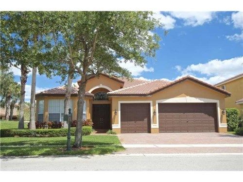 5301 SW 184th Way, Hollywood, FL 33029