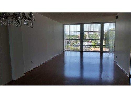 2000 Atlantic Shores Blvd # 302, Hallandale, FL 33009