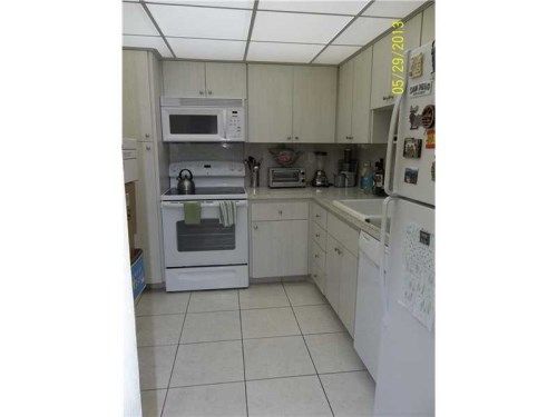 1965 S Ocean Dr # 3D, Hallandale, FL 33009