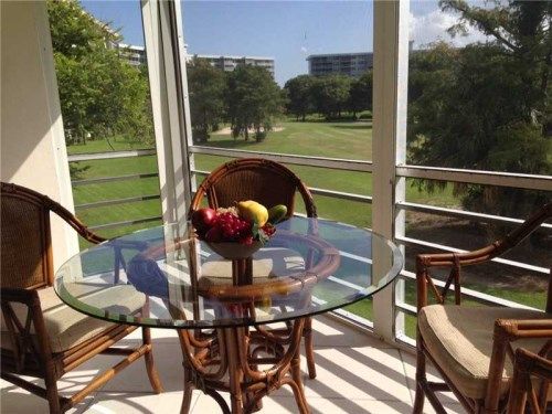 575 Oaks Ln # 308, Pompano Beach, FL 33069