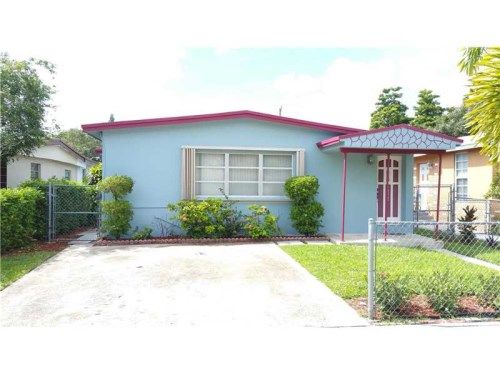 2222 McClellan St, Hollywood, FL 33020