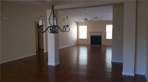 724 Roxholly Walk, Buford, GA 30518