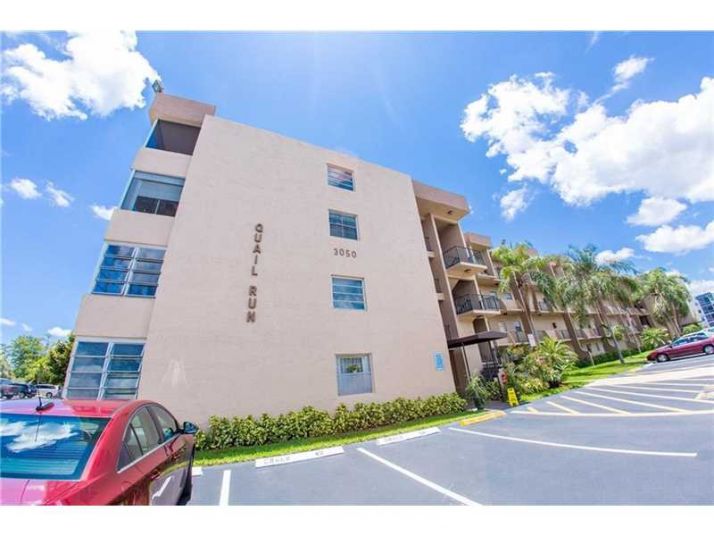 3050 Sunrise Lakes Dr # 302, Fort Lauderdale, FL 33322