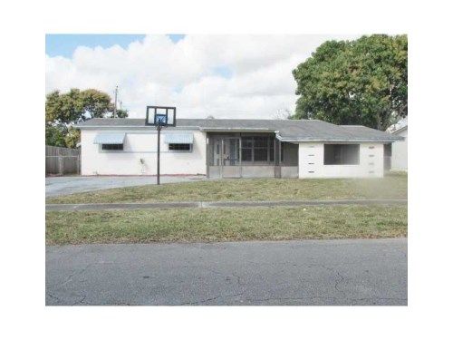 710 SW 68th Ter, Hollywood, FL 33023