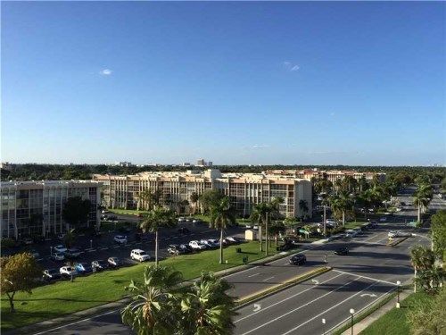 600 Three Islands Blvd # 606B, Hallandale, FL 33009