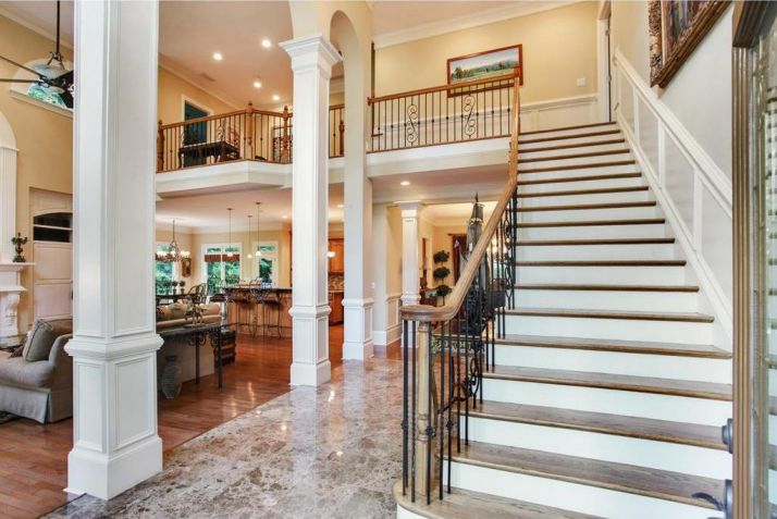 385 Azalea Drive, Roswell, GA 30075