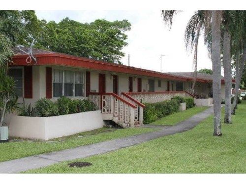 5498 NW 11th St # C, Fort Lauderdale, FL 33313