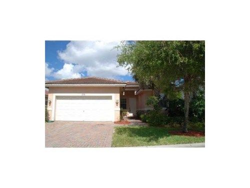 2220 NW 72nd Way, Hollywood, FL 33024