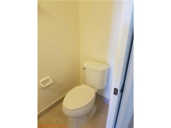 10630 88 ST # 223, Miami, FL 33178