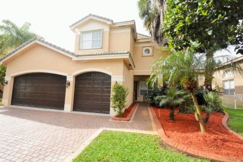 18564 SW 55th St, Hollywood, FL 33029