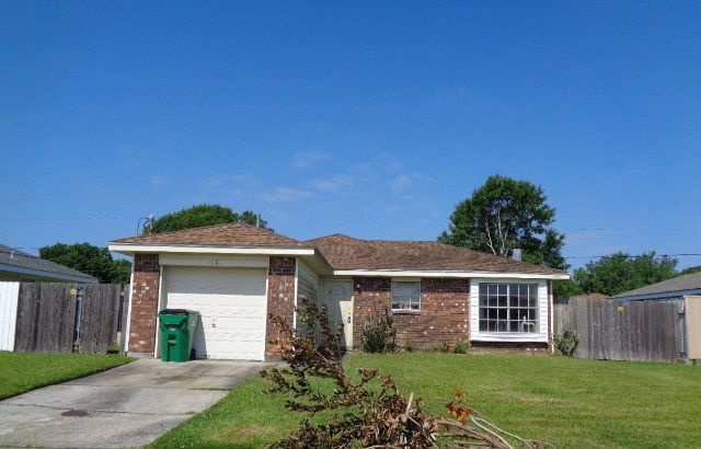216 Dale Ave, Gretna, LA 70056