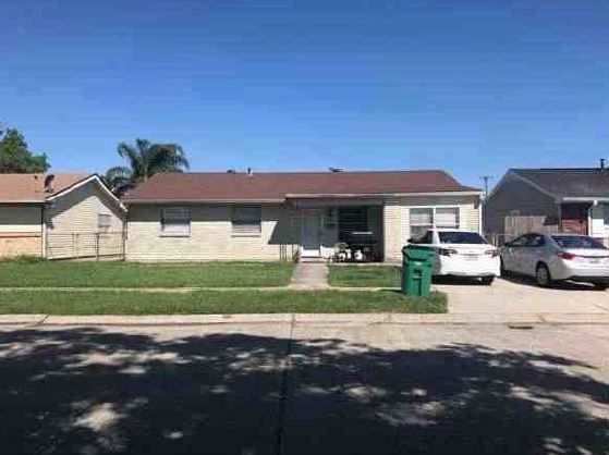 668 Taylor Brook Dr, Gretna, LA 70056