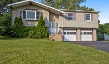 14 WOODSTOCK LN Middletown, NY 10941