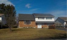 1 Crestwood Dr Schenectady, NY 12306