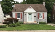 20461 Kenosha St Harper Woods, MI 48225