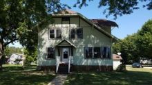 385 E 3rd Ave Woodhull, IL 61490