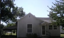 407 W 1st St Coffeyville, KS 67337