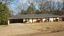 806 Franklin Dr Clinton, MS 39056