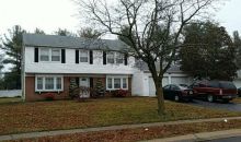 93 Triangle Ln Willingboro, NJ 08046