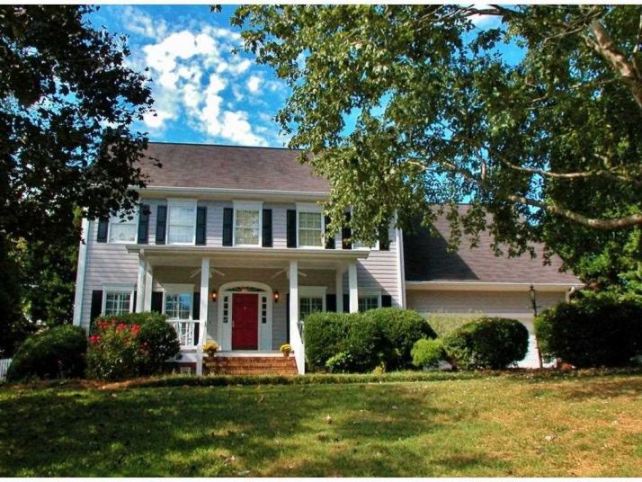 4335 Willow Oak Dr, Gainesville, GA 30506