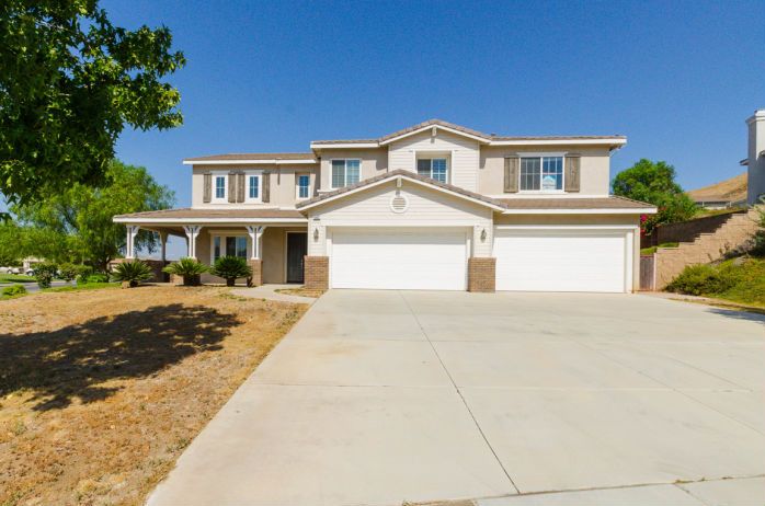 4662 Eagle Ridge Ct, Riverside, CA 92509