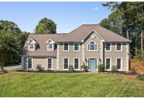 11895 Highland Colony Dr, Roswell, GA 30075