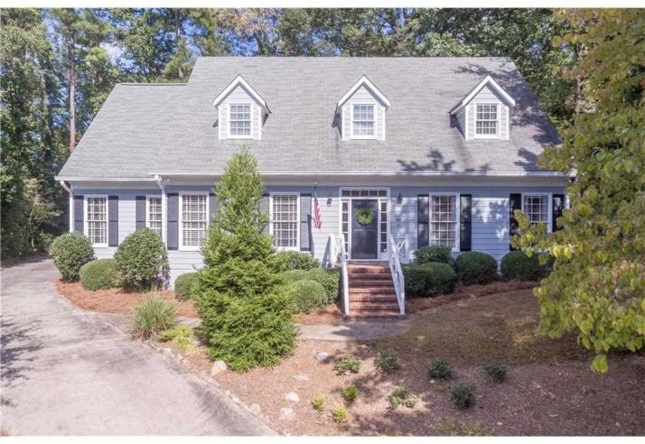 64 Skyland Dr, Roswell, GA 30075