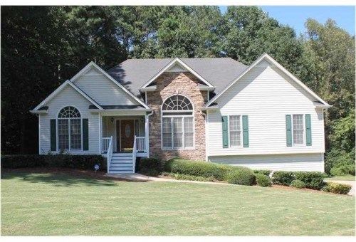 895 Tynsdale Dr, Douglasville, GA 30134