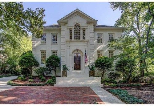 3025 W Pine Valley Rd, Atlanta, GA 30305