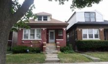 4166 W Barry Ave Chicago, IL 60641