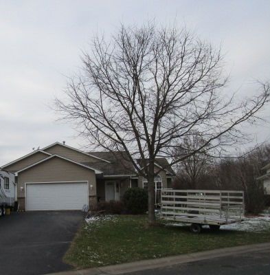 141 Palomino Ln, Circle Pines, MN 55014