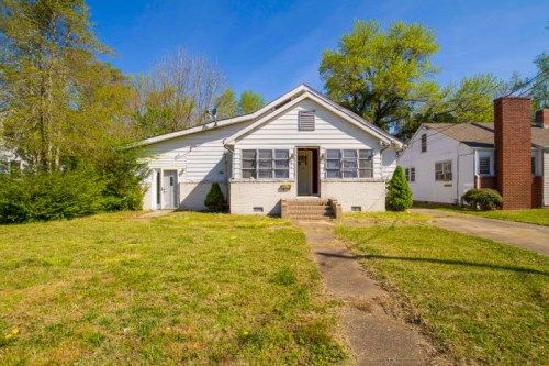 2308 Greenwood Dr, Portsmouth, VA 23702