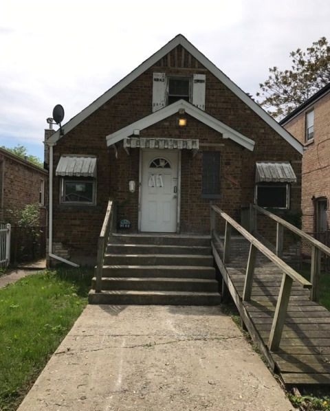 9548 S Forest Ave, Chicago, IL 60628